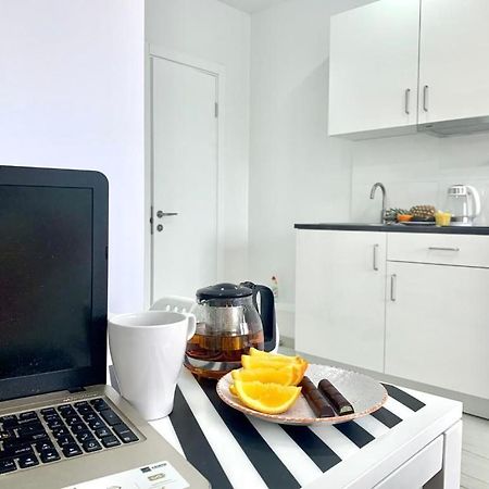 Жк Светлопарк Apartment Kyiv Exterior photo